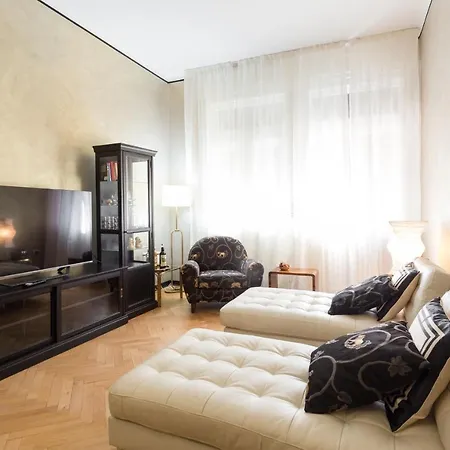 La Casa Di Gatsby Lusso In Pieno Centro Con Parcheggio Apartment Gorizia